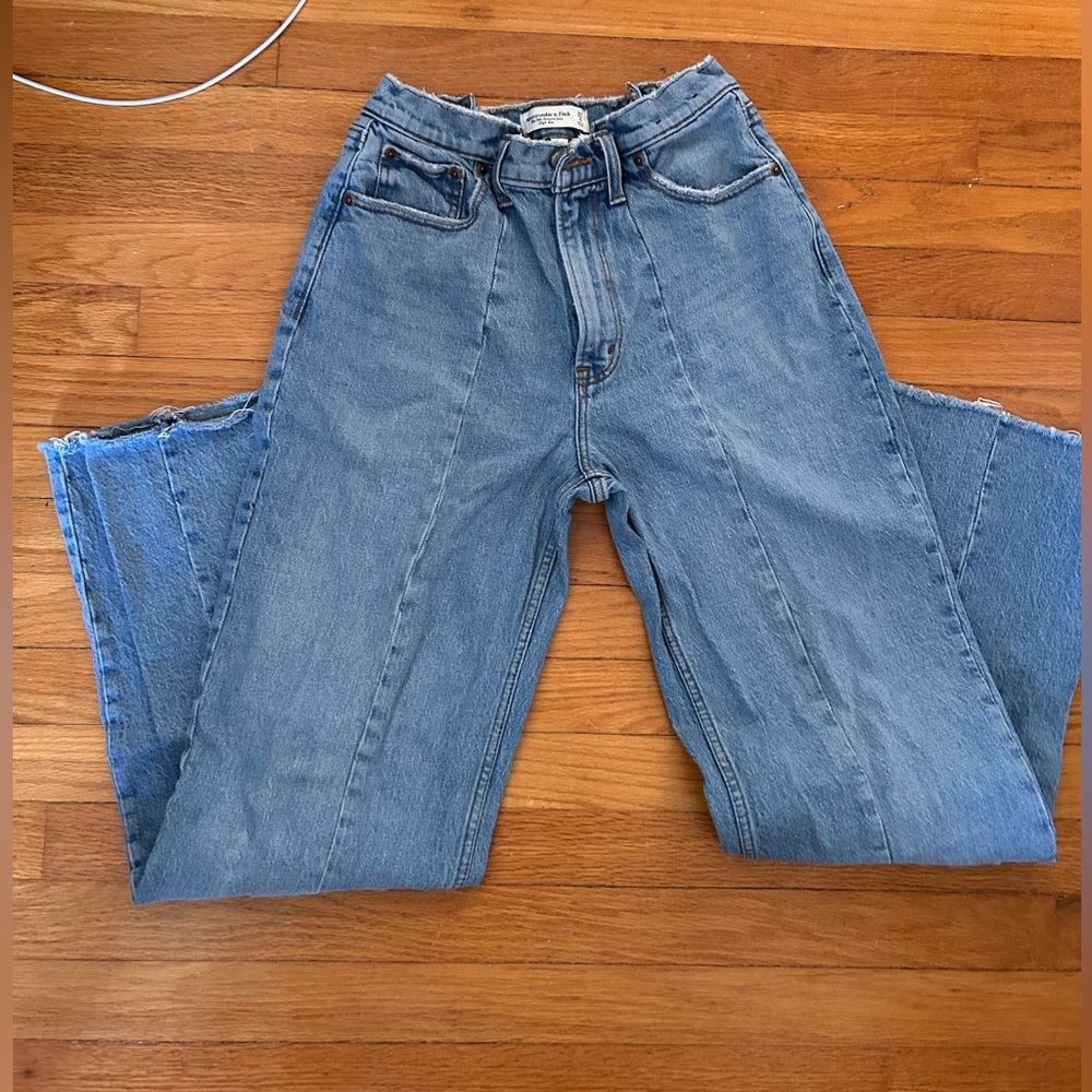 Abercrombie&Fitch size 27 jeans